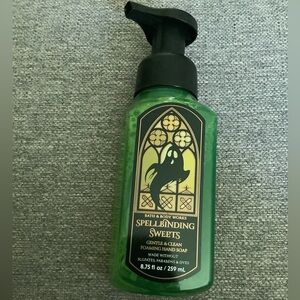 Bath & Body Works Spellbinding Sweets Foaming Hand Soap New